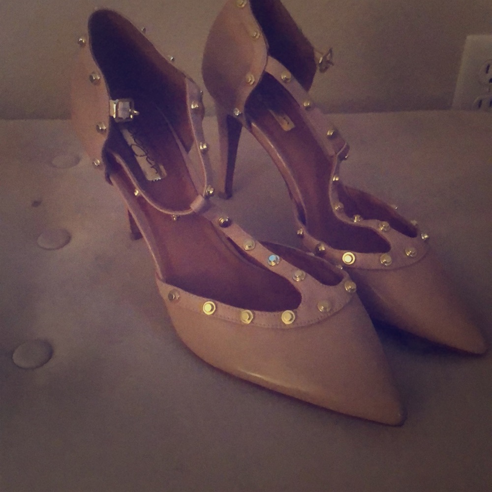 Halogen heels